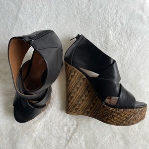 Aldo wedges black leather w/ woven patterned wedge